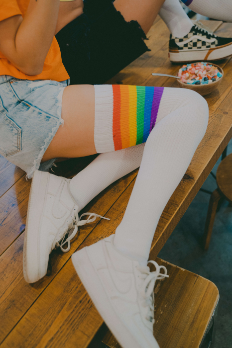 Sosete lungi peste genunchi Rainbow Pride Alb [2]