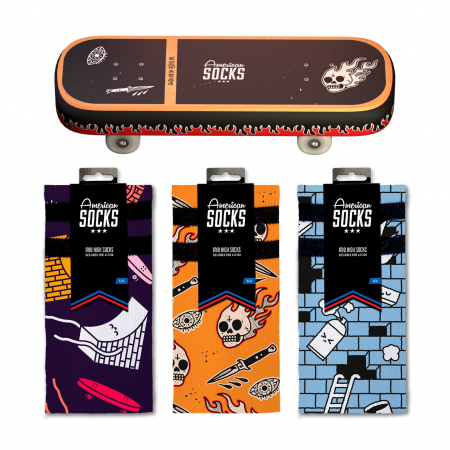 Gift Box - Pachete si Cutii cu Sosete - 3 perechi de sosete Coolmax in cutie in forma de Skateboard