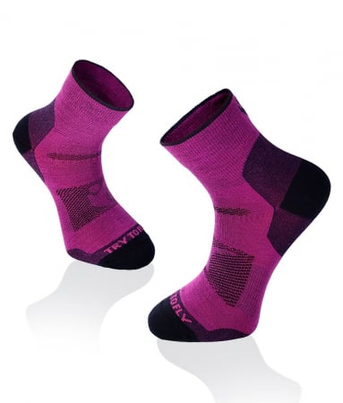 Drumetie - Sosete scurte pentru turism montan LIGHT HIKING ANKLE SOCKS Fucsie