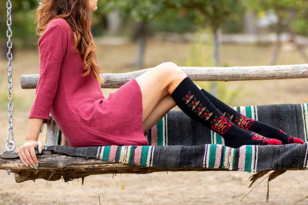 Șosete dama lungi 3/4 din bumbac cu motive traditionale românești Negru [2]