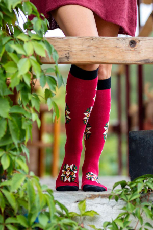 Șosete dama lungi 3/4 din bumbac cu motive traditionale românești Vișiniu [2]