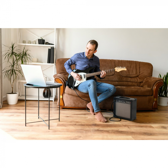 Rocktile Scream 15 Mini Amplificator Chitara Combo [2]