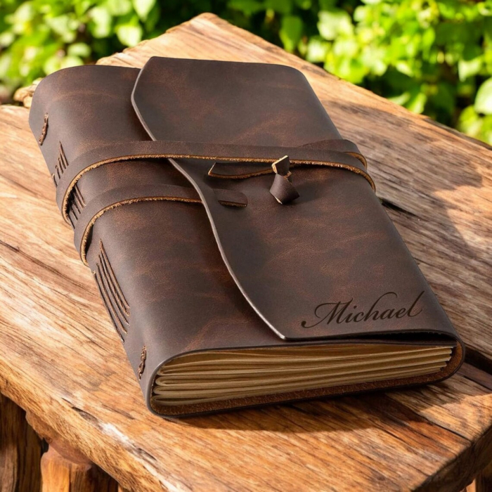 Jurnal din piele personalizat – Cadou elegant pentru notițe și amintiri [1]
