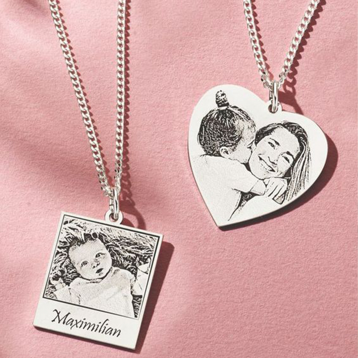 Lănțișoare personalizate cu poză gravată – imortalizează momente prețioase într-un pandantiv elegant [1]
