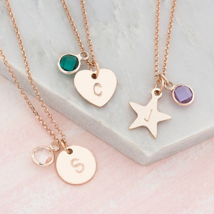 Lănțișoare personalizate din argint placat cu aur de 24K – bijuterii elegante cu inițiale și cristale [1]