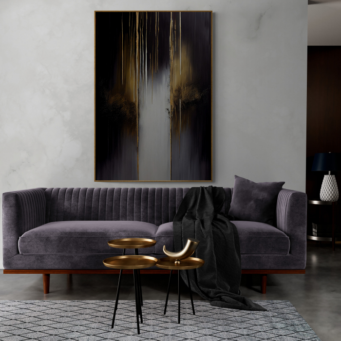Un tablou canvas abstract, modern, elegant, în nuanțe închise este alegerea perfectă pentru un living în care se dorește o atmosferă sofisticată, coerentă și echilibrată. Acest tip de lucrare decorativă nu urmărește să acapareze spațiul prin culoare, ci să îl susțină vizual prin profunzime, textură și compoziție. Tonurile închise oferă un fundal vizual puternic, dar discret, ideal pentru interioare moderne unde accentul cade pe liniile curate, materialele naturale și lumina ambientală.  Compoziția abstractă este construită din straturi de culori profunde – antracit, cărbune, verde închis, bleumarin, brun sau negru – aplicate în forme fluide, suprapuneri dense sau linii fragmentate. Fiecare detaliu contribuie la o estetică bine dozată, care inspiră calm, claritate și sobrietate vizuală. Nu există elemente decorative în exces, doar un limbaj artistic redus la esențial, ceea ce face ca tabloul să poată fi reinterpretat constant în funcție de unghiul privirii, lumina zilei sau starea privitorului.  Așezat pe peretele principal din living, deasupra canapelei sau într-un colț de accent cu mobilier minimalist, tabloul aduce un echilibru între funcționalitate și eleganță. Se integrează perfect în decoruri cu finisaje mate, textile în tonuri neutre, podele din lemn masiv, piatră naturală sau beton aparent. Nuanțele închise nu doar adaugă profunzime spațiului, ci îl și ordonează vizual, creând un punct de stabilitate în compoziția generală a camerei.  Tabloul este imprimat pe pânză canvas de înaltă calitate, cu o textură mată care evidențiază subtilitățile cromatice fără a genera reflexii. Este montat manual pe un șasiu din lemn și livrat gata pentru expunere. Calitatea imprimării și a materialelor garantează rezistență în timp, ceea ce îl face ideal pentru un spațiu frecvent utilizat precum livingul. Este o piesă durabilă, care nu se demodează și care rămâne relevantă indiferent de tendințele în design interior.  Această lucrare nu este doar o alegere estetică, ci și una emoțională. Nuanțele închise induc calm, introspecție și confort psihologic. Ele creează o atmosferă protectoare, perfectă pentru relaxare, conversație sau lectură. Este un tablou care susține ritmul lent al serilor liniștite și oferă un contrast elegant față de agitația cotidiană.  Parte din selecția noastră de tablouri abstracte, această piesă decorativă este recomandată celor care apreciază minimalismul sofisticat, subtilitatea vizuală și un design care exprimă maturitate și echilibru. Este mai mult decât un decor – este o expresie artistică a clarității interioare și a rafinamentului autentic. [1]