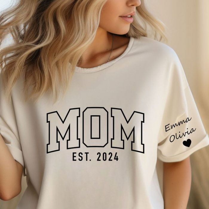 Imagine cu un tricou personalizat cu mesaj pentru mamă [2]