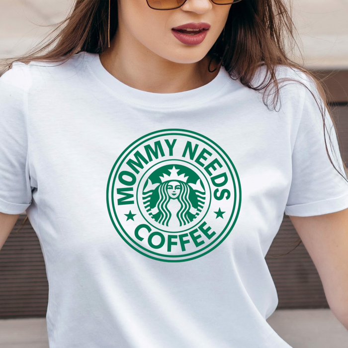 Imagine cu un tricou personalizat cu mesaj pentru mamă [4]