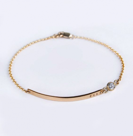 Brățări personalizate - Brățară minimalistă cu placă gravabilă și Piatră Swarovski