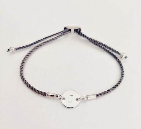 Brățări personalizate - Brățară personalizată cu inițială pe fir ajustabil