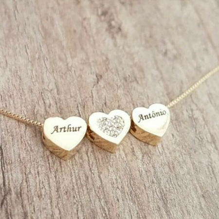 Lănțișoare personalizate cu inițiala numelui gravată – elegante și simbolice, ideale pentru orice ocazie [1]