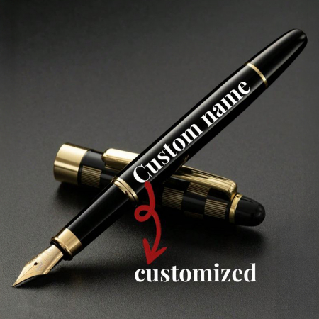 Cadouri personalizate - Stilou alb personalizat cu accente aurii pe fundal de marmură
