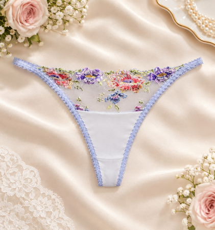 Lenjerie sexy - Chilot tanga confectionat din dantela - ioanaboutique.ro