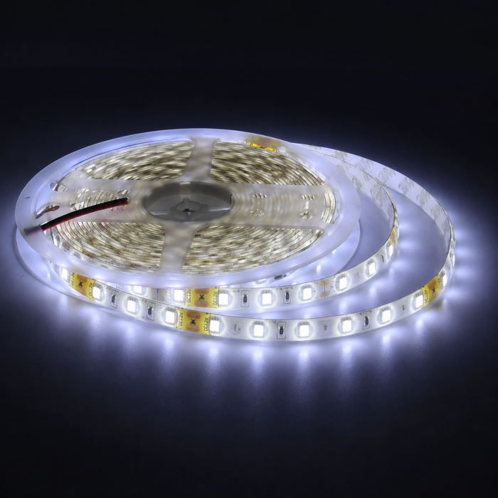 Banda LED SMD 5050, 60 LED/m, 5m, alb rece, 12V, IP65, cu protectie din silicon, produs outlet pentru iluminat tehnic, cu defect optic [2]