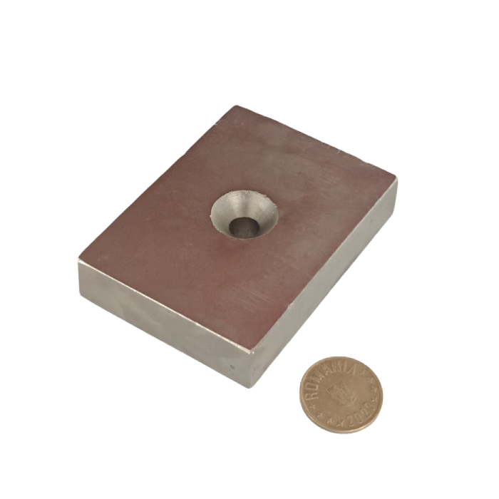 Magnet neodim 80x60x17 mm, gaura de 8.5 mm cu sanfren, dreptunghiular, argintiu, N35 [4]