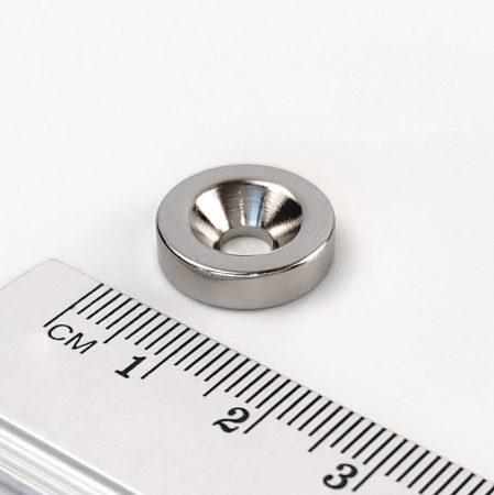 Magnet neodim 15x5 mm, gaura de 4 mm cu sanfren, disc, N35 [3]