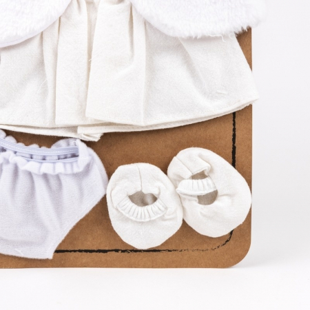 Hainute albe pentru papusa, Egmont Toys [1]