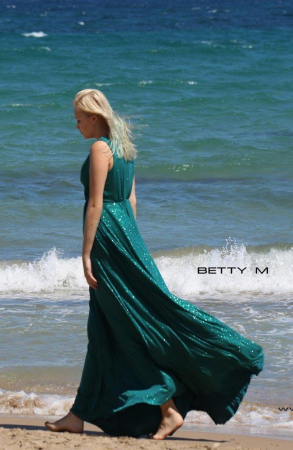 STOC IVORY-Livrare 24H - Rochie Betty M Celebrity verde lunga de seara in clos din jerse