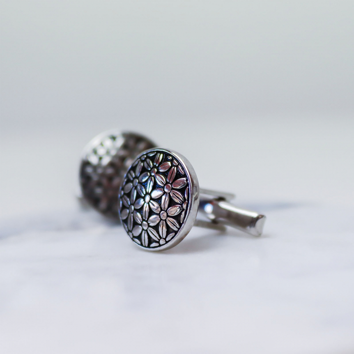 Butoni din argint cu model floral [3]