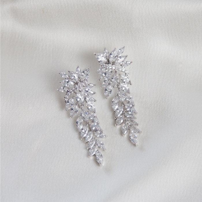 Cercei candelabru cu zirconii incolore [3]