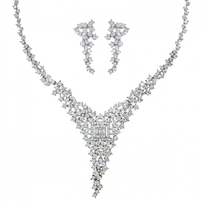 Set elegant din argint cu cercei și colier decorat cu zirconii [1]
