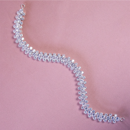Accesoriu modelator cu zirconiu pentru coafuri de mireasă [1]