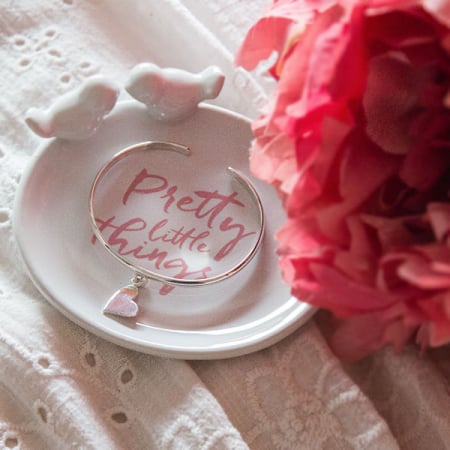 Brățară din argint semi-rigidă cu inimă atașată [1]