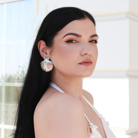 Cercei din argint în forma de scoica. [2]