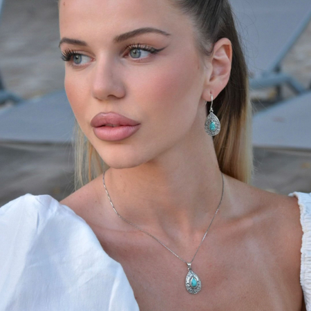 Lantisoare Argint - https://gomagcdn.ro/domains/janette.ro/files/product/original/lantisor-argint-model-oriental-cu-turcoaz-474817.jpg|https://gomagcdn.ro/domains/janette.ro/files/product/original/lantisor-argint-valuiso-849945.jpg|https://gomagcdn.ro/domains/janette.ro/files/product/original/lantisor-argint-model-oriental-cu-turcoaz-422971.jpg|https://gomagcdn.ro/domains/janette.ro/files/product/original/lantisor-argint-valuiso-630982.jpg