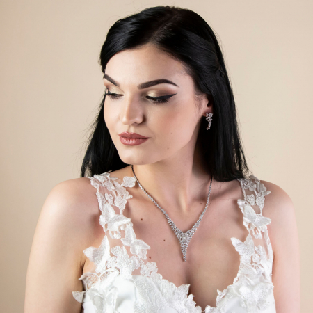 Set elegant din argint cu cercei și colier decorat cu zirconii [1]