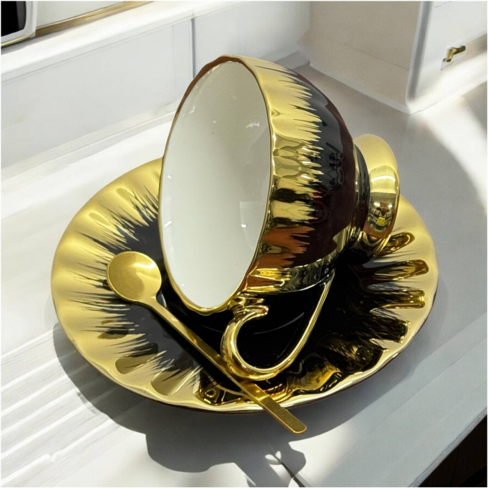Set 2 Cesti 180 ml si Farfurii din Portelan, lingurite metalice, GOLDEN, Alb si Negru [5]