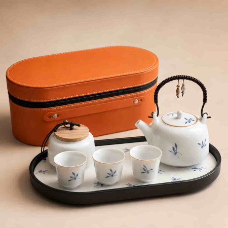 Ceainice si infuzoare - Set ceai premium „ROYAL MINI” din portelan lucios, ceainic 200 ml, 3 cupe, recipient si tava 27x12cm