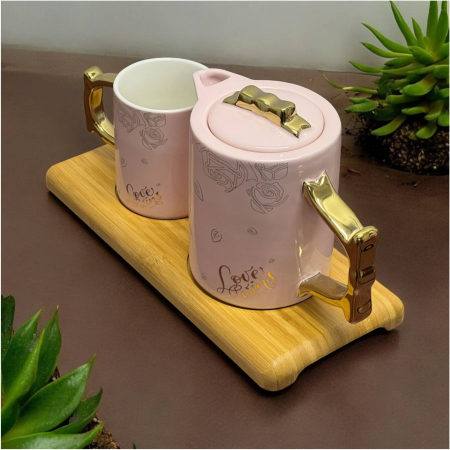 Seturi din Portelan - Set Ceainic 500 ml si Cana 230 ml Portelan LOVE WINS, tava bambus 12x28 cm, Roz