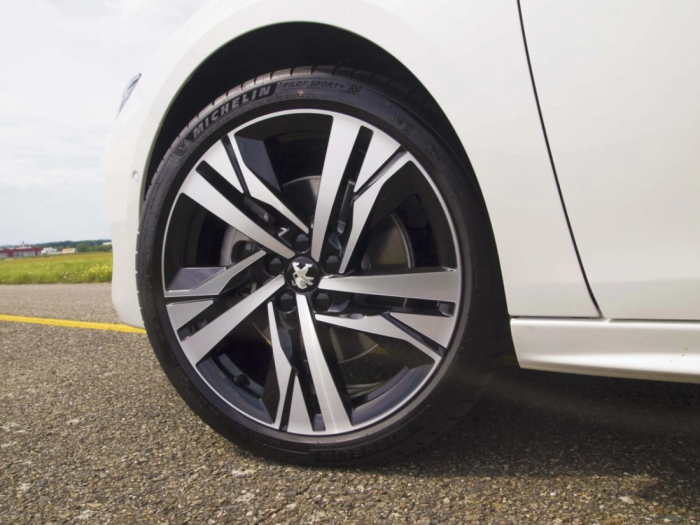 Janta aliaj originala Peugeot model Augusta 19" 5x108 [2]