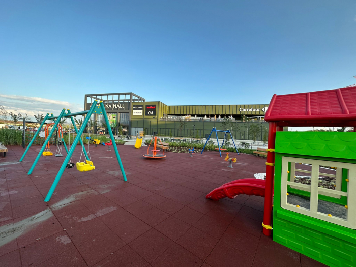 Casuta cu tobogan pentru bebe ideal pentru gradinita si parc - 179M [8]