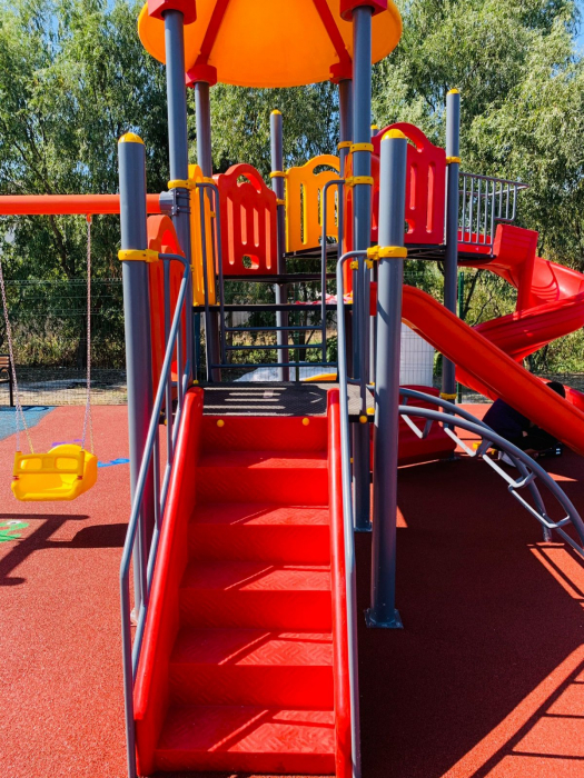 21M Clasic Echipament loc de joaca exterior parc din metal cu Scara 2 Tobogane 2 Leagane 2 Bancute si Cataratoare [7]