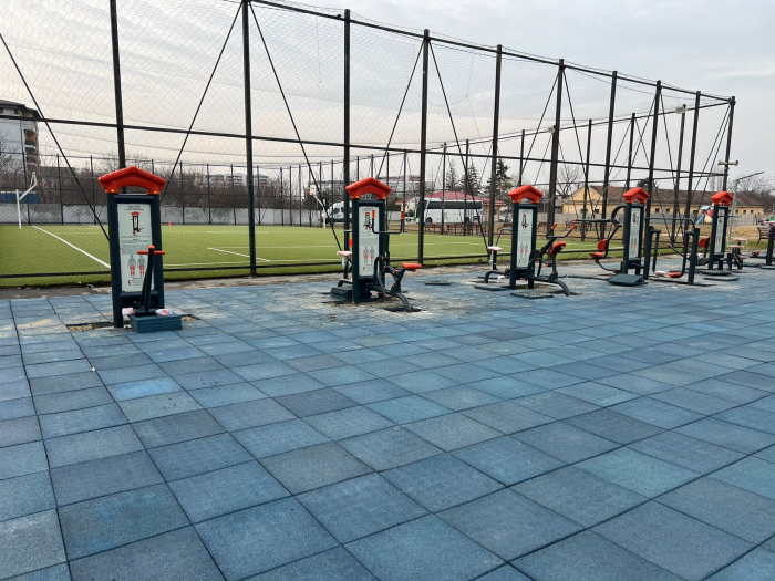 Amenajare loc de fitness si mobilier urban UNHCR - Timisoara TM [1]