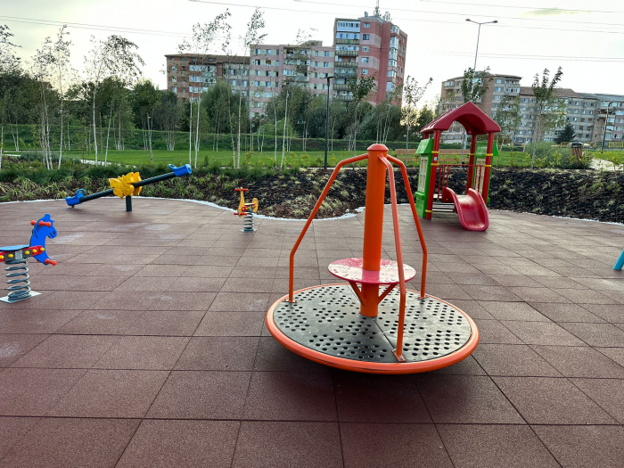 Amenajare loc de joaca Carolina Mall - Alba Iulia, AB [23]