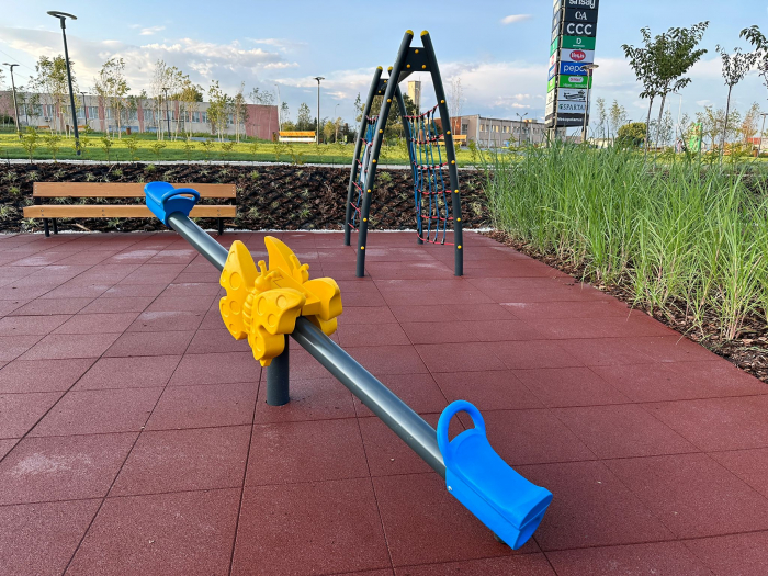 Amenajare loc de joaca Carolina Mall - Alba Iulia, AB [16]