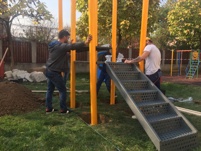 Amenajare loc de joaca Casa Sf Stefan - Bucuresti [18]