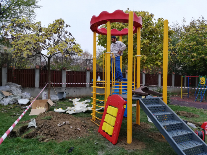 Amenajare loc de joaca Casa Sf Stefan - Bucuresti [22]