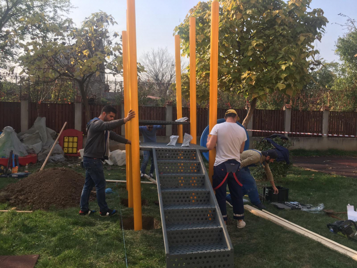 Amenajare loc de joaca Casa Sf Stefan - Bucuresti [19]