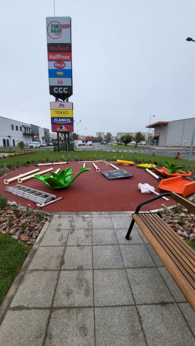 Amenajare loc de joaca - FUNSHOP PARK Turda, CJ [28]