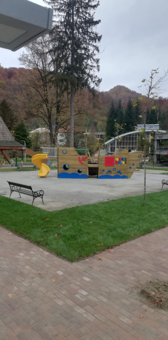 Amenajare loc de joacă Olănești, VL [7]