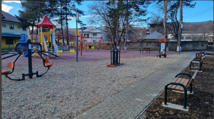 Amenajare loc de joaca si echipamente fitness - Comuna Bodesti, NT [13]