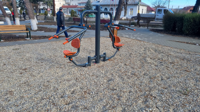 Amenajare loc de joaca si echipamente fitness - Comuna Bodesti, NT [10]