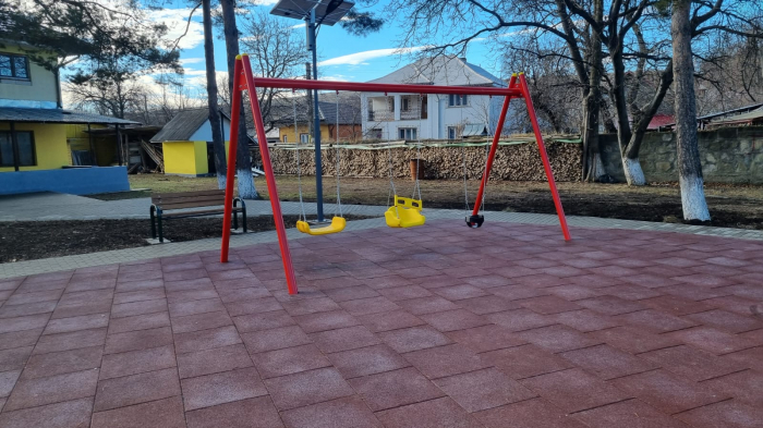 Amenajare loc de joaca si echipamente fitness - Comuna Bodesti, NT [5]