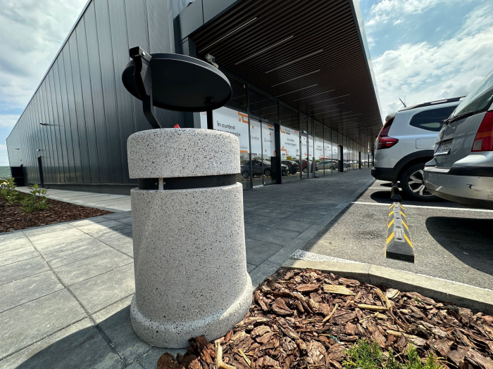 Amenajare mobilier urban rastel biciclete si cosuri de gunoi din beton FUNSHOP PARK Vaslui, VS [2]