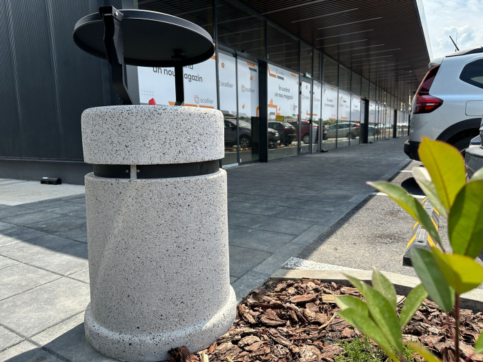 Amenajare mobilier urban rastel biciclete si cosuri de gunoi din beton FUNSHOP PARK Vaslui, VS [3]