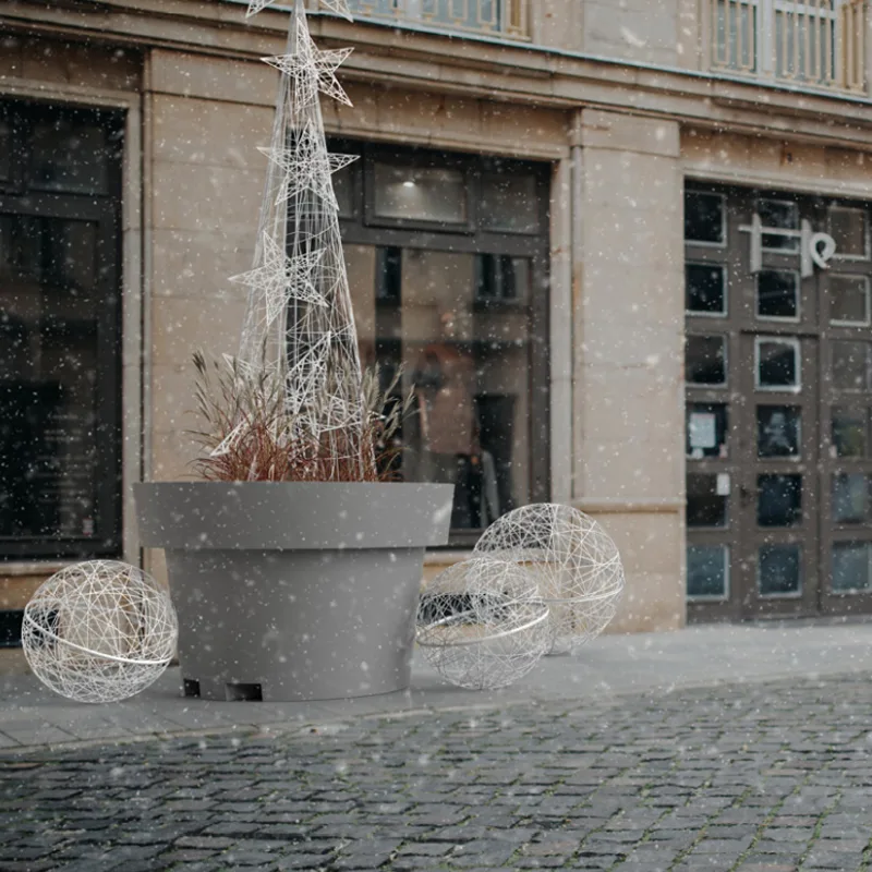 Glob de craciun cu design modern, pentru exterior - GLOBUS 3D [5]